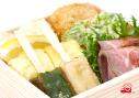 梅の花 ローストビーフや豆腐しゅうまいと季節の炊き込み御飯の三段弁当-secoundsmallimage