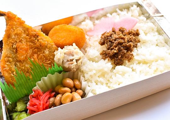 小江戸 どでかアジフライ弁当 540円 小江戸おとく堂 くるめし弁当