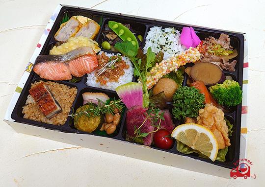 幕ノ内弁当 雪 1 380円 時時 時の食堂 の弁当配達 くるめし弁当
