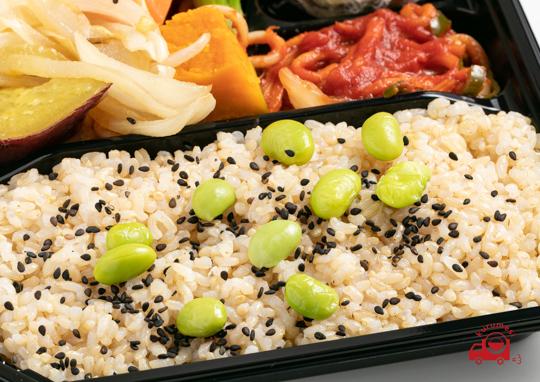 ベジタリアン弁当a 車麩照り煮 ぜんまいのきんぴら ヴィーガン対応 1404円 割烹 なかざと