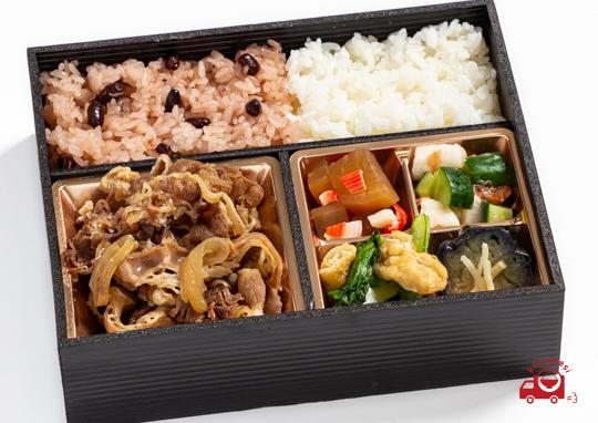 極上牛すき焼きと紅白ご飯のお弁当 1 000円 肉割烹さいとうの弁当配達 くるめし弁当