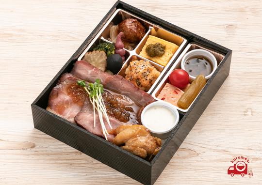 秋田名物比内地鶏と牛モモの低温ローストビーフ弁当