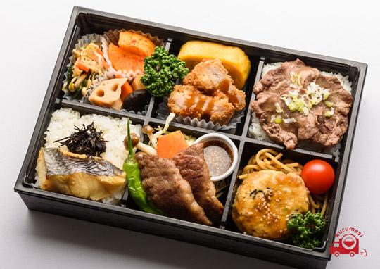 佐賀牛御膳 白身魚の和風ヘルシーハンバーグ添え 2 000円 焼肉屋 友 ヤキニクヤ トモ の弁当配達 くるめし弁当