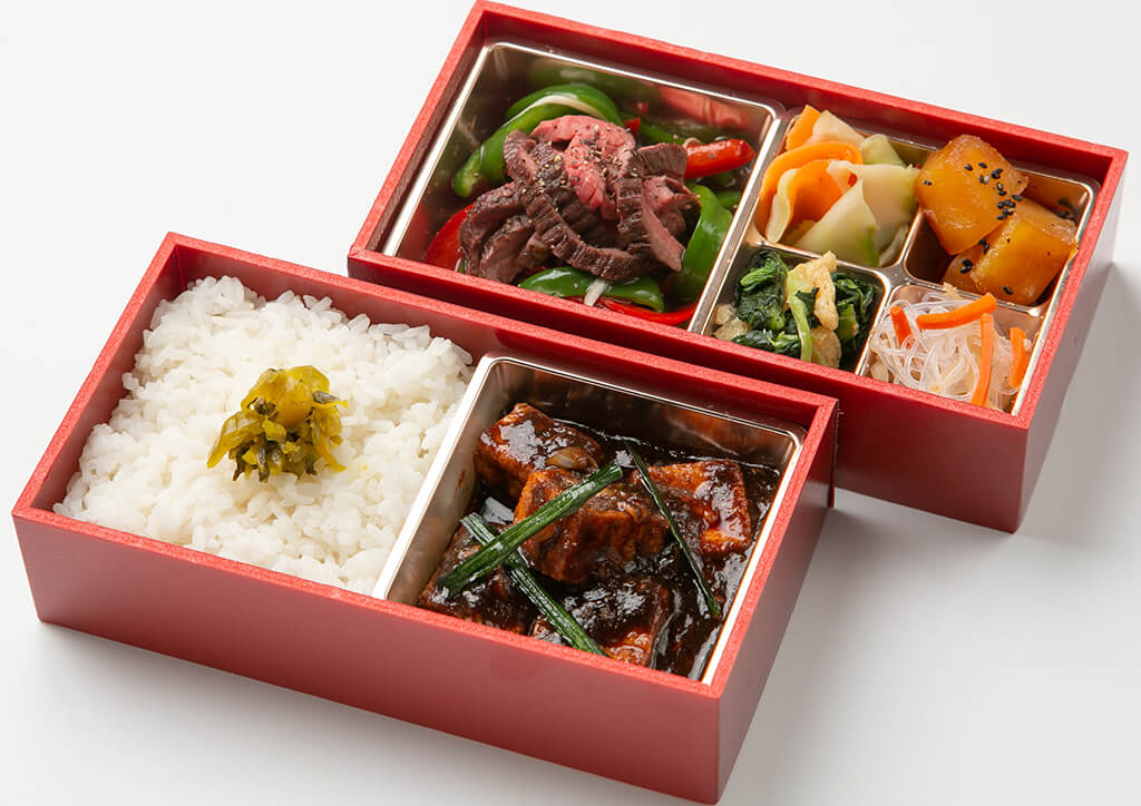 サワダ式 二段重 ～牛青椒肉絲と麻婆豆腐～