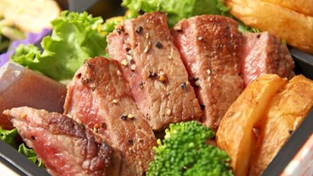 お弁当と一緒に用意すると喜ばれるもの