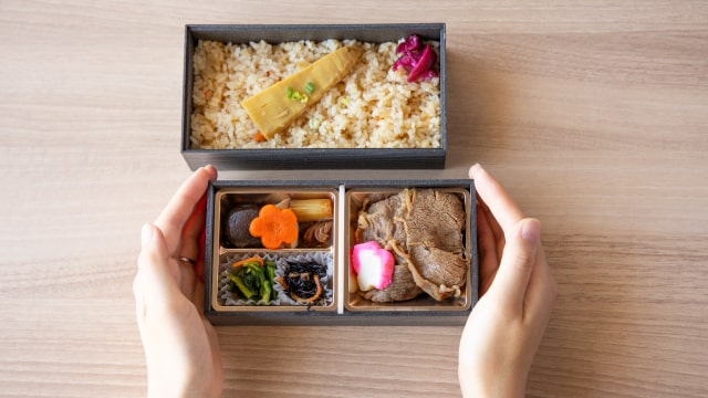 彩り豊かで食欲そそる！楽しいランチタイムを演出する二段弁当特集